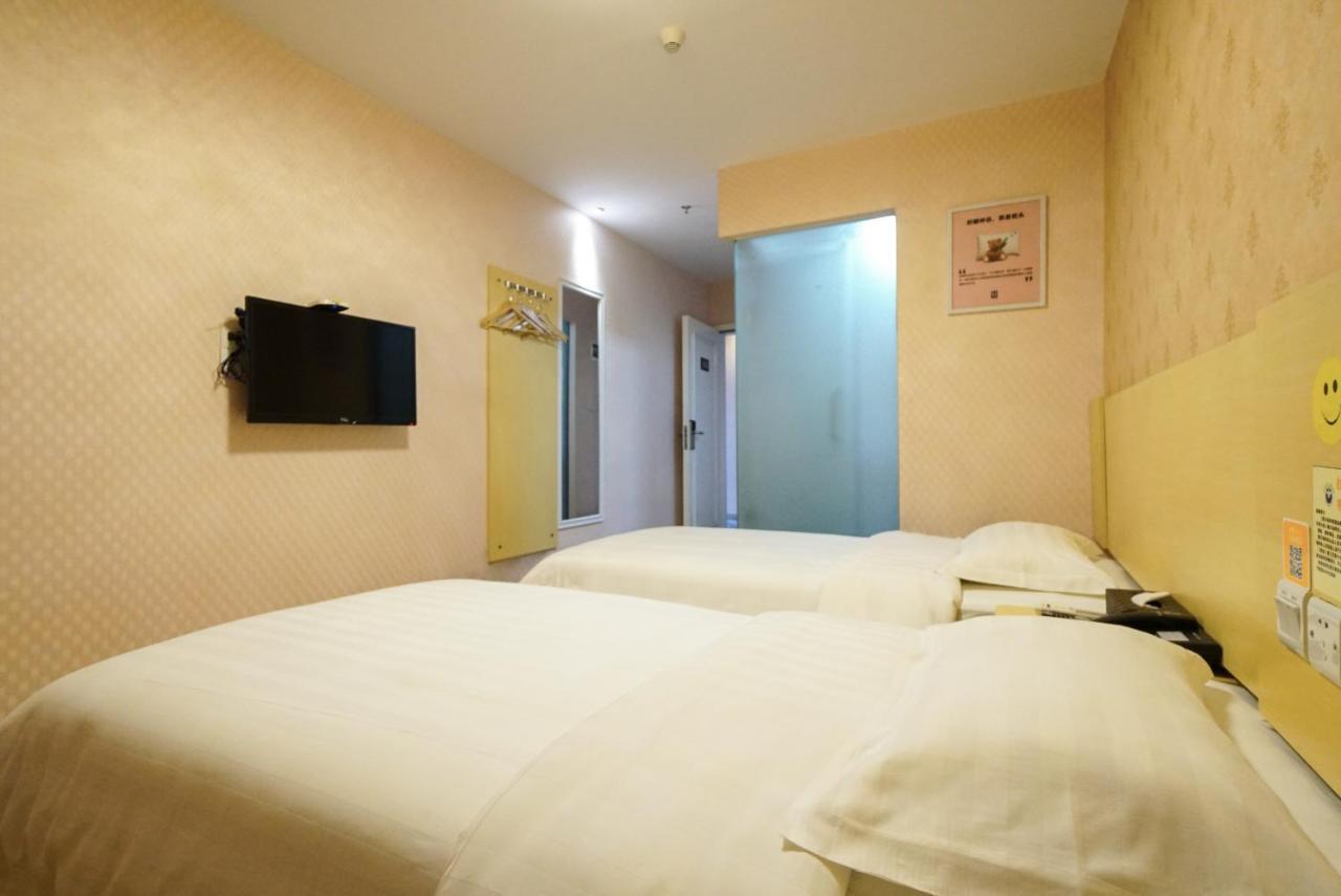 Jia Mei Xin Holiday Hotel Baiyun Airport Branch Kanton Exterior foto