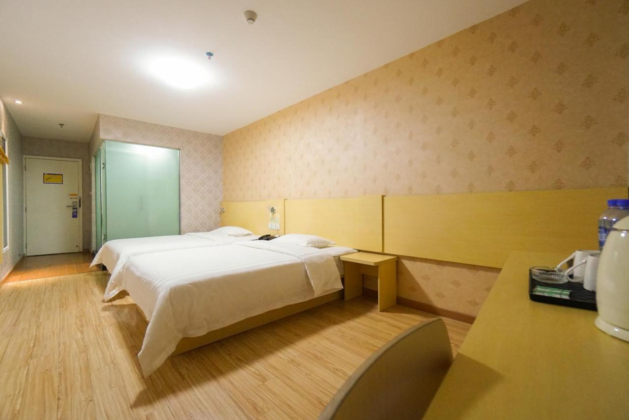 Jia Mei Xin Holiday Hotel Baiyun Airport Branch Kanton Exterior foto